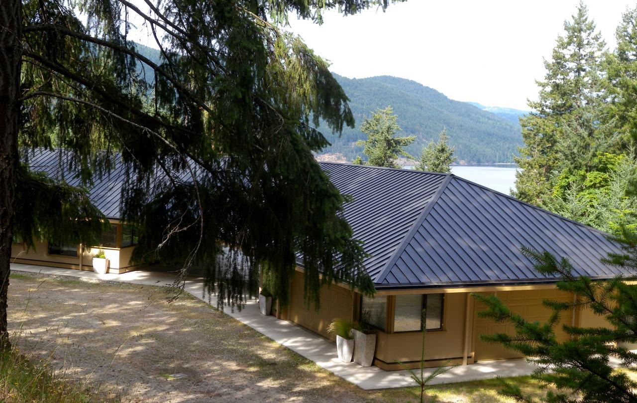Collins House B And B Ganges Bagian luar foto