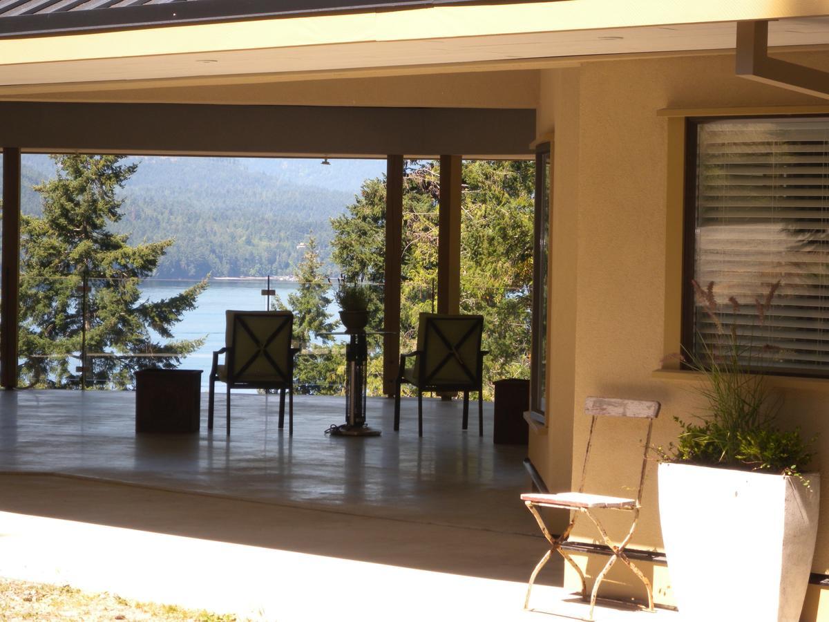 Collins House B And B Ganges Bagian luar foto